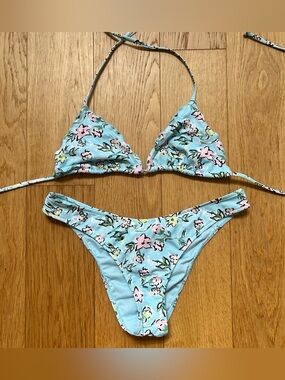 Frankie’s Bikinis Tidal Skimpy Triangle Bikini Top & Khai Cheeky Bikini Bottom